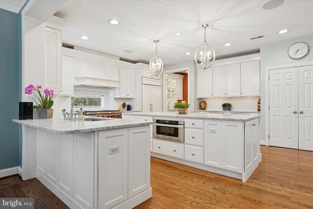 1436 COUNTY LINE RD, Bryn Mawr, PA 19010