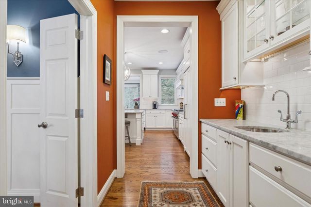 1436 COUNTY LINE RD, Bryn Mawr, PA 19010