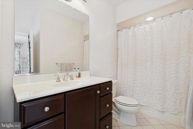 1436 COUNTY LINE RD, Bryn Mawr, PA 19010