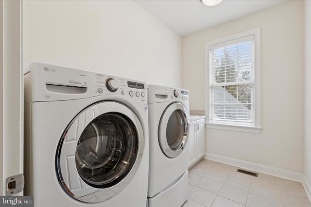 1436 COUNTY LINE RD, Bryn Mawr, PA 19010