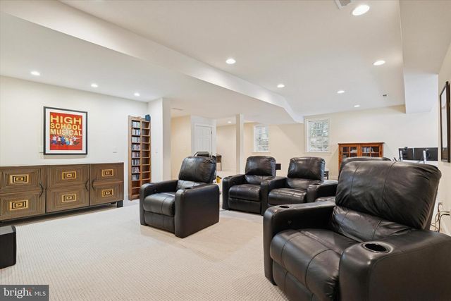 1436 COUNTY LINE RD, Bryn Mawr, PA 19010