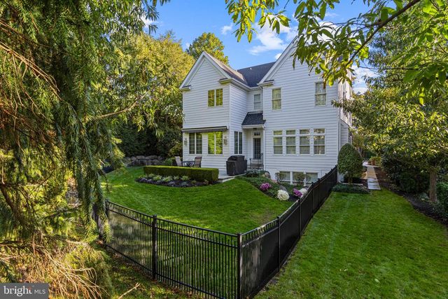 1436 COUNTY LINE RD, Bryn Mawr, PA 19010