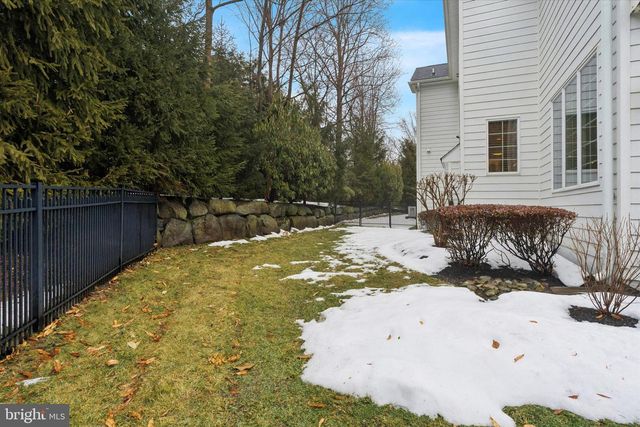 1436 COUNTY LINE RD, Bryn Mawr, PA 19010