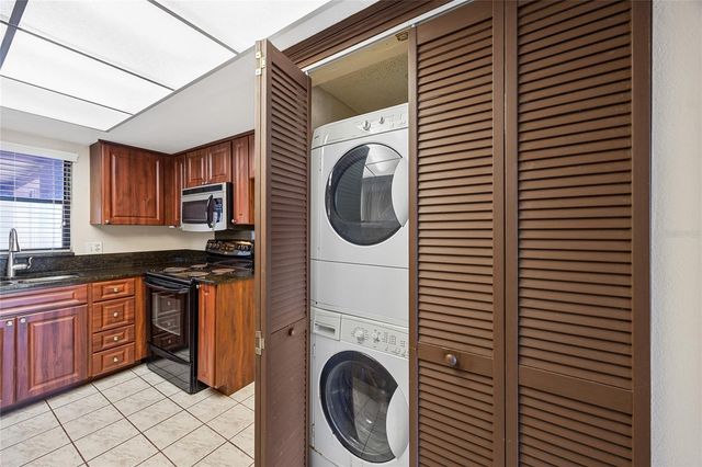 7050 SUNSET DRIVE S 509, South Pasadena, FL 33707