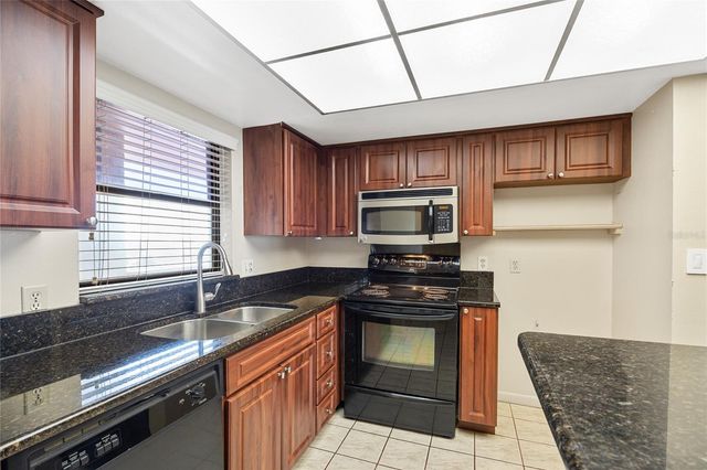 7050 SUNSET DRIVE S 509, South Pasadena, FL 33707