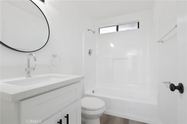 15351 Orange 17, Paramount, CA 90723