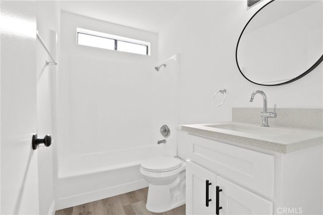 15351 Orange 17, Paramount, CA 90723