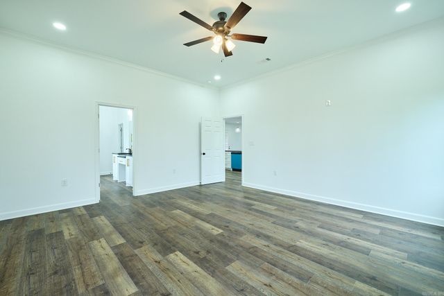 4007 Creek Top, Bauxite, AR 72011