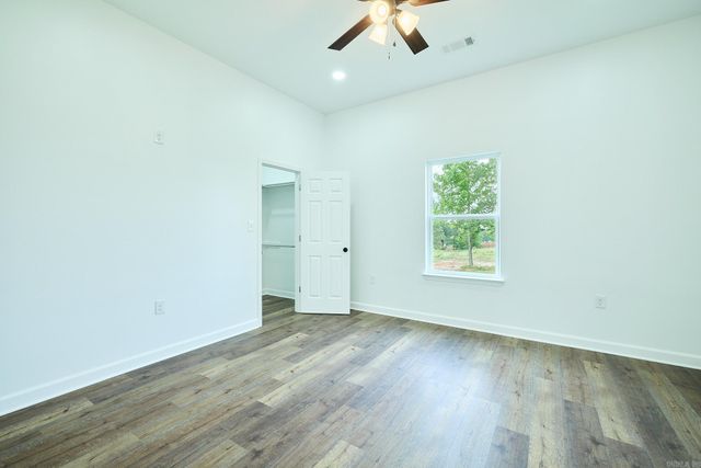 4007 Creek Top, Bauxite, AR 72011