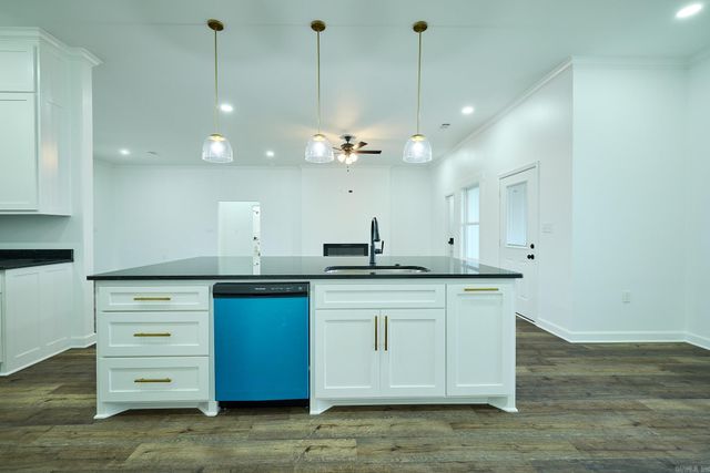 4007 Creek Top, Bauxite, AR 72011