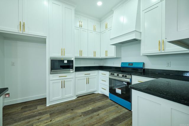 4007 Creek Top, Bauxite, AR 72011