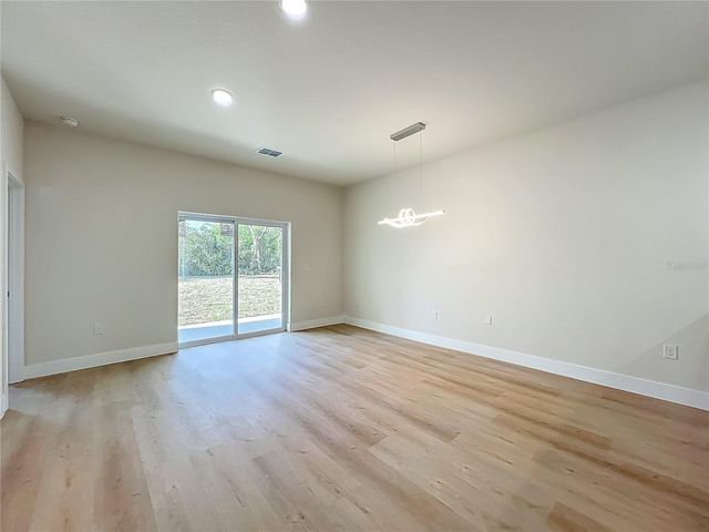 356 W 4TH STREET, Apopka, FL 32703