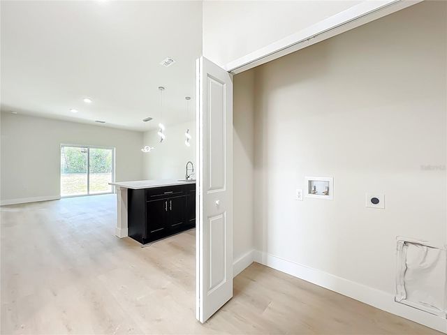 356 W 4TH STREET, Apopka, FL 32703