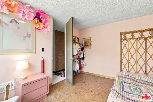 936 Fortune Way, Los Angeles, CA 90042