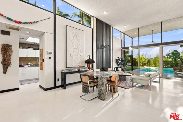936 Fortune Way, Los Angeles, CA 90042