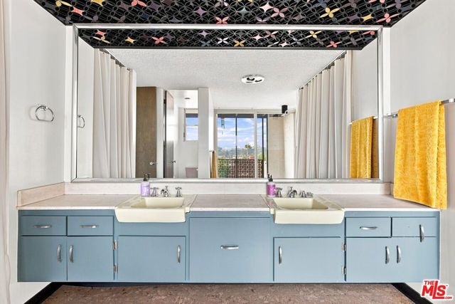 936 Fortune Way, Los Angeles, CA 90042