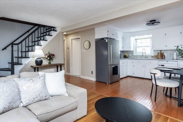 69 Springdale Ave, Dracut, MA 01826