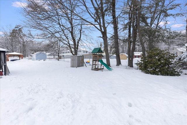 69 Springdale Ave, Dracut, MA 01826