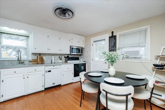 69 Springdale Ave, Dracut, MA 01826