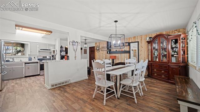 622 Rowe Lane, Colorado Springs, CO 80911