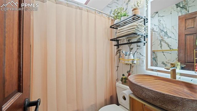 622 Rowe Lane, Colorado Springs, CO 80911