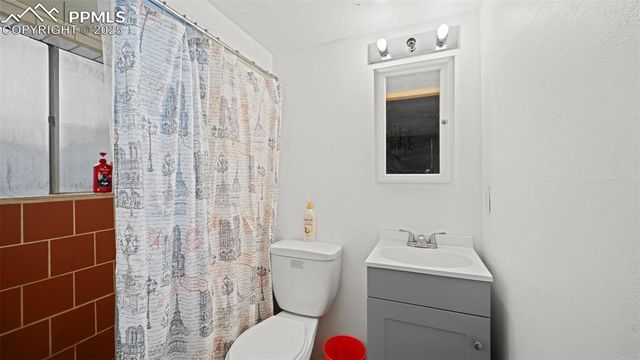 622 Rowe Lane, Colorado Springs, CO 80911