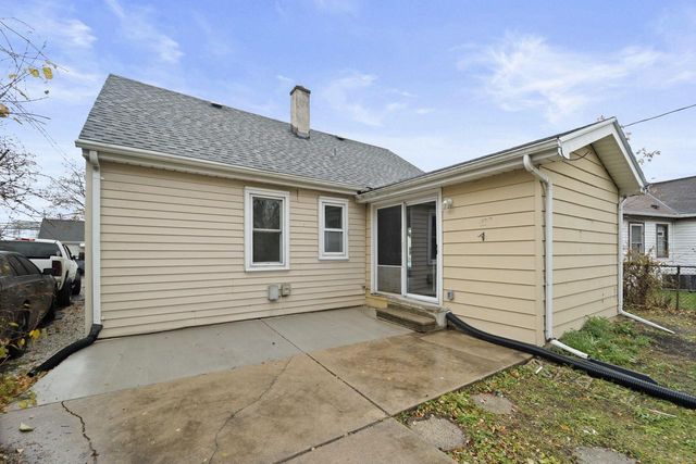 4641 W Montrose AVENUE, Milwaukee, WI 53219