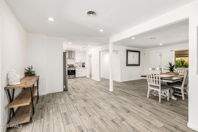 10209 E JONES Avenue, Mesa, AZ 85208