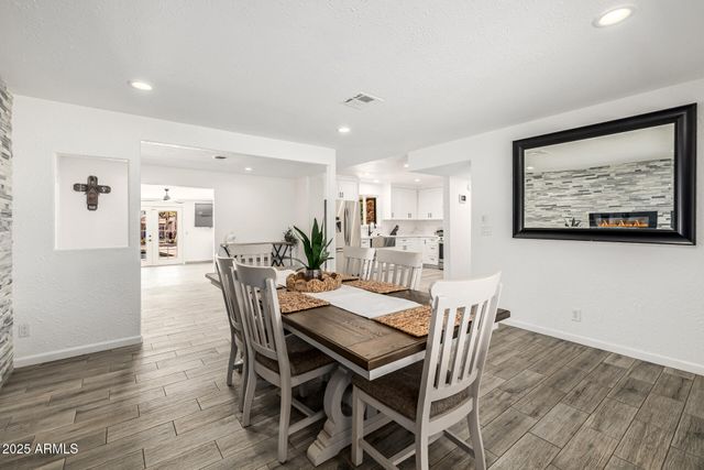 10209 E JONES Avenue, Mesa, AZ 85208