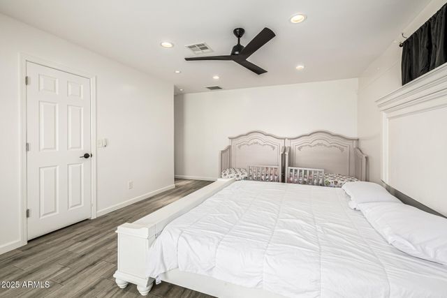 10209 E JONES Avenue, Mesa, AZ 85208