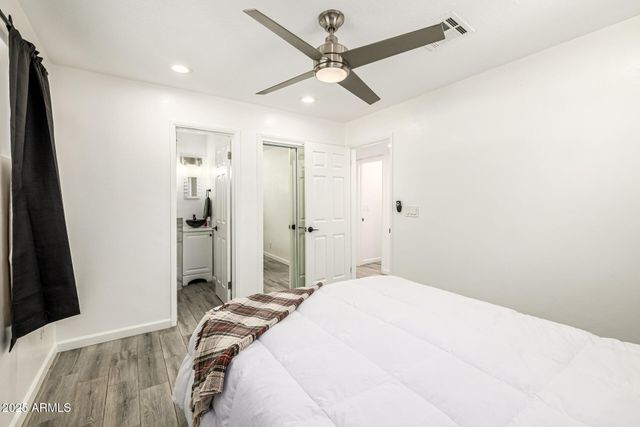 10209 E JONES Avenue, Mesa, AZ 85208