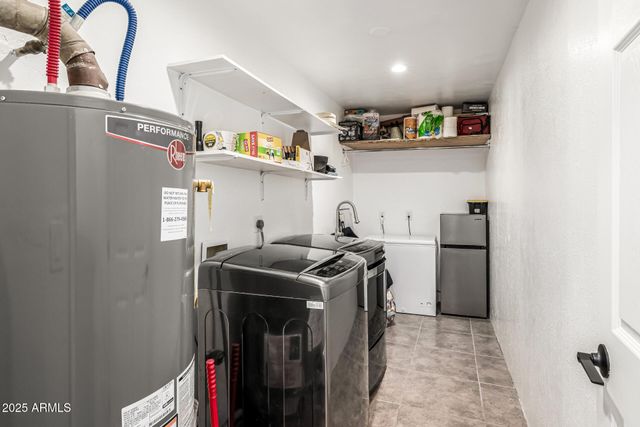 10209 E JONES Avenue, Mesa, AZ 85208