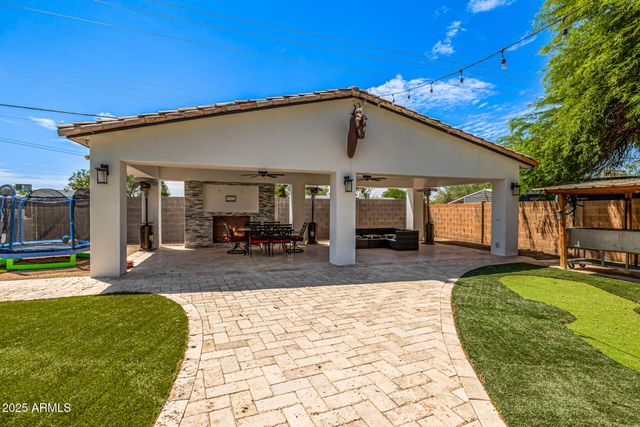 10209 E JONES Avenue, Mesa, AZ 85208