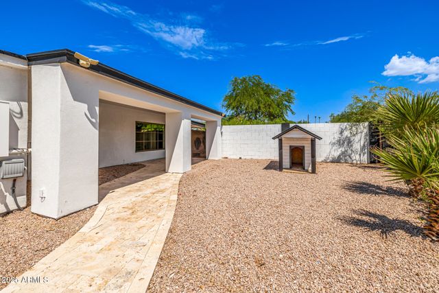 10209 E JONES Avenue, Mesa, AZ 85208