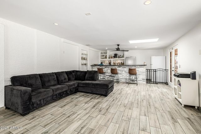 10209 E JONES Avenue, Mesa, AZ 85208