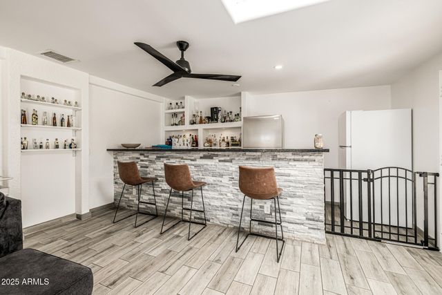 10209 E JONES Avenue, Mesa, AZ 85208