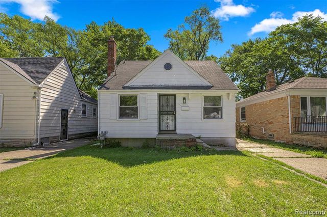 8658 Stahelin Avenue, Detroit, MI 48228