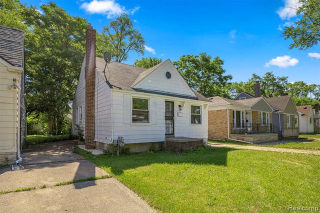 8658 Stahelin Avenue, Detroit, MI 48228