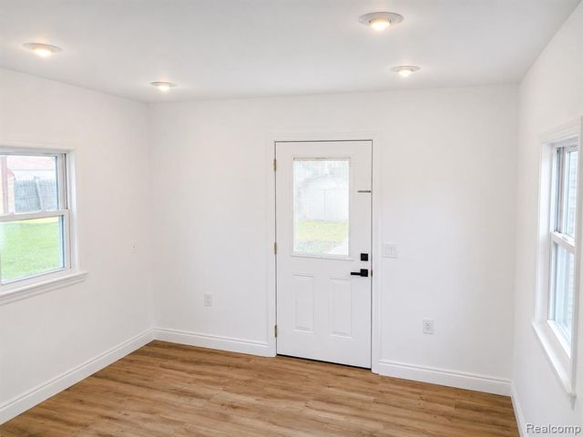 5157 Niagara Street, Wayne, MI 48184