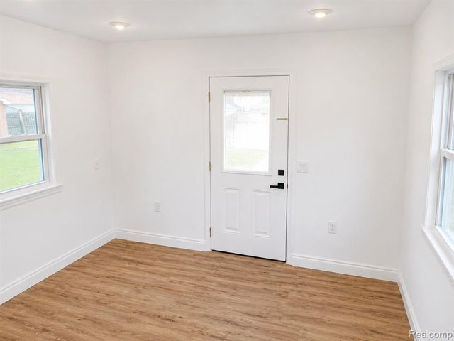 5157 Niagara Street, Wayne, MI 48184