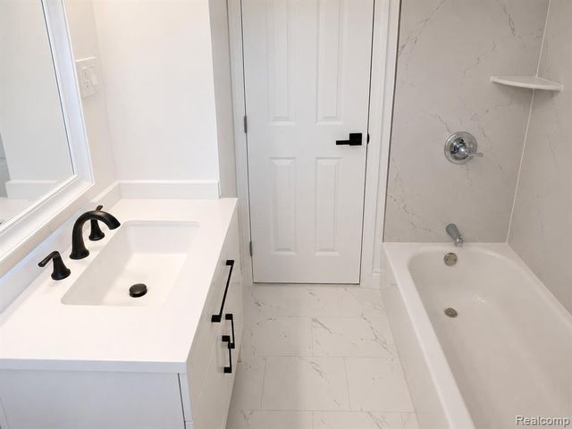 5157 Niagara Street, Wayne, MI 48184