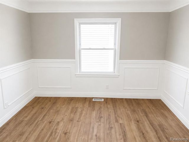 5157 Niagara Street, Wayne, MI 48184