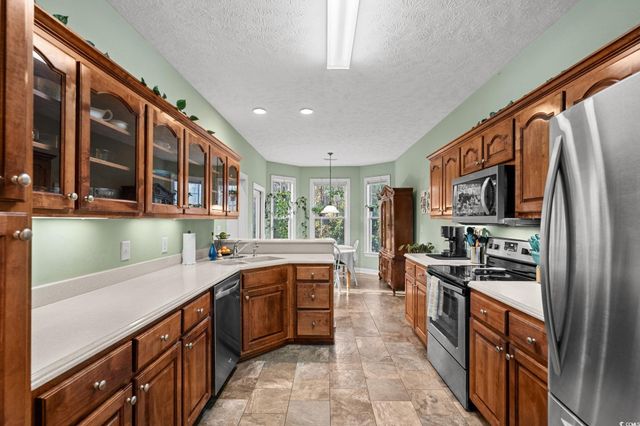 404 Herringbone Ct., Conway, SC 29526