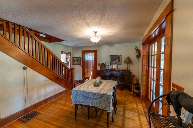 1392 Red Brick Road, Dixon, IL 61021