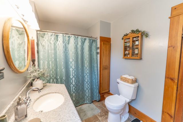 1392 Red Brick Road, Dixon, IL 61021