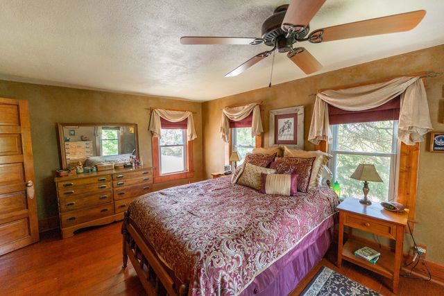 1392 Red Brick Road, Dixon, IL 61021