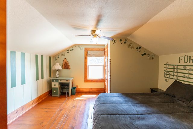 1392 Red Brick Road, Dixon, IL 61021