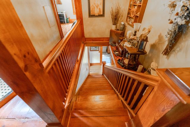 1392 Red Brick Road, Dixon, IL 61021