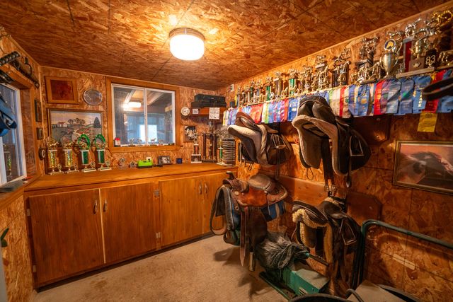 1392 Red Brick Road, Dixon, IL 61021