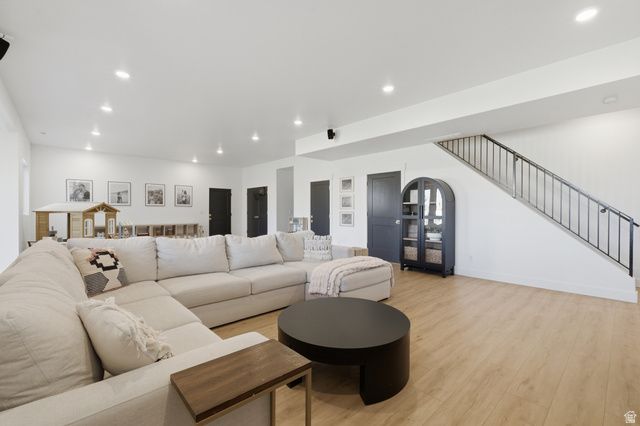 1632 W WIDGEON LN, Bluffdale, UT 84065